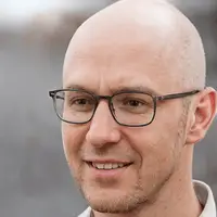 Types of CNC Coolant Delivery Systems in CNC Machining 3 peter jacobs